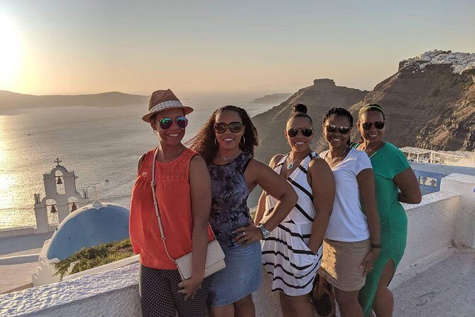 Santorini Unforgettable Experience Private Tour 6 - Hours - Perissa Black Sand Beach: swim time plus an easy food break