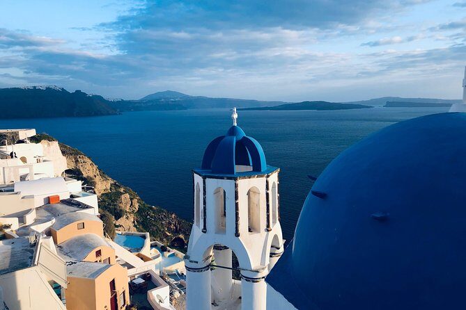 Santorini Unique Experience - Road Tour - Akrotiri archaeological site plus Red and Black Beach areas