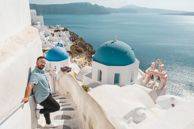 Santorini Vacation Photoshoot - Who this Santorini private photo session is best for