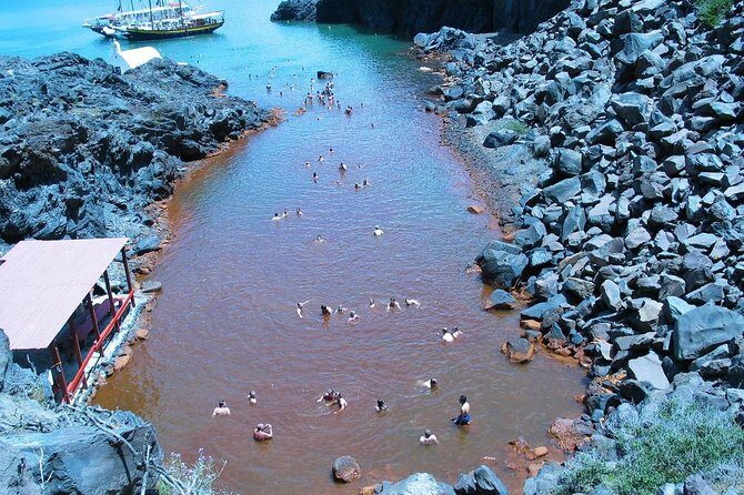 Santorini Volcanic Islands Cruise: Volcano,Hot Springs,Thirassia and Oia Sunset - Stop 4: Thirassia and the Manolas Choice (Lunch vs. Climbing)