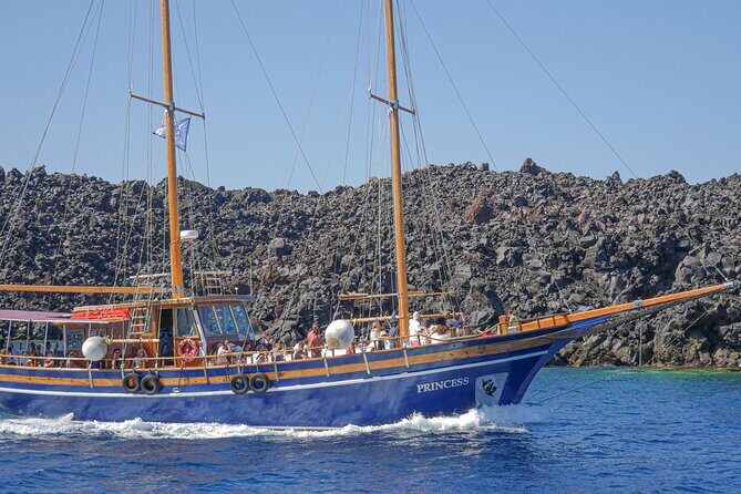 Santorini Volcano Cruise Including Hot Springs and Thirasia - The Palea Kameni hot springs: 30 minutes to do it right