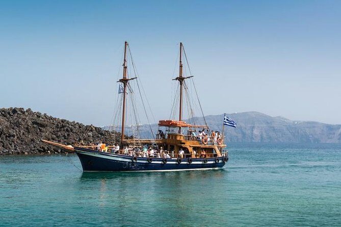 Santorini Volcano Tour - What the Guide Time Adds (and Why You Don’t Want to Skip It)