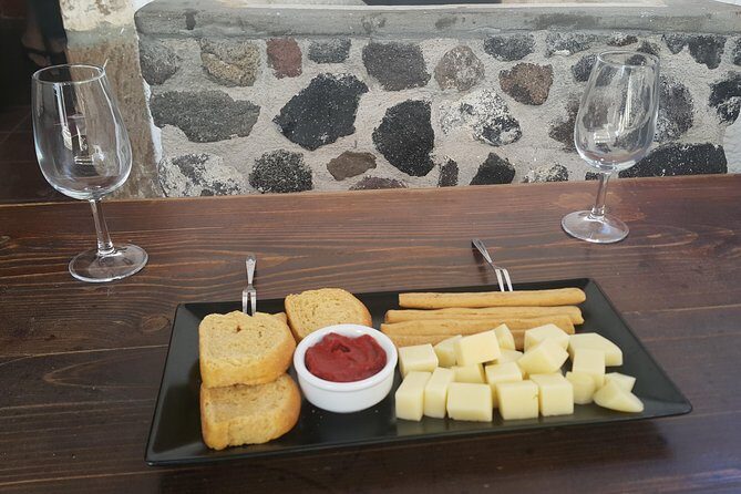 Santorini Wine Tasting & Food Pairing :Taste good life at Santorini - Price and logistics: does $357.42 feel fair for 4 hours?