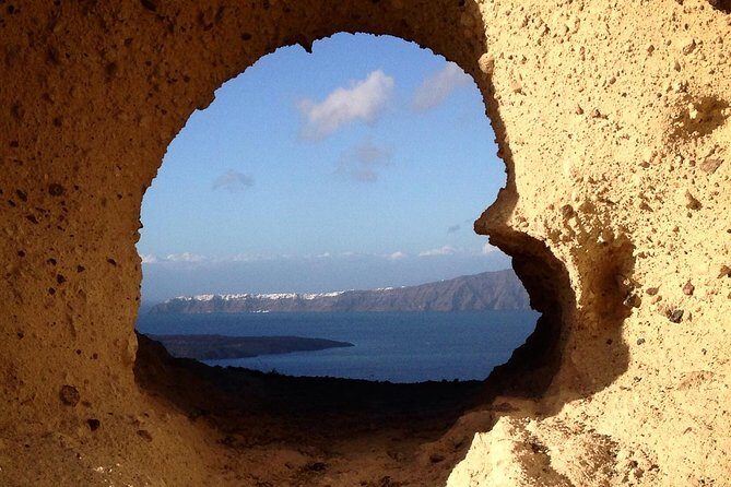 Skip Gondola Shore Excursion: No Cable Car, Water Taxi Provided! - Stop 5: Perivolos Beach’s Black Sand Reset
