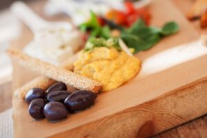 Small-Group Greek Food and Wine Tasting Tour in Santorini - Pickup at 3:30 pm and how the small group keeps it personal