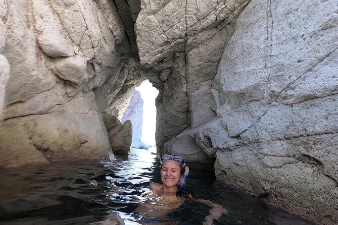 Small-Group Santorini Sea Caves Kayak Trip with Snorkeling & Picnic - Picnic on the Beach: Local Organic Food and a Breather From Paddling
