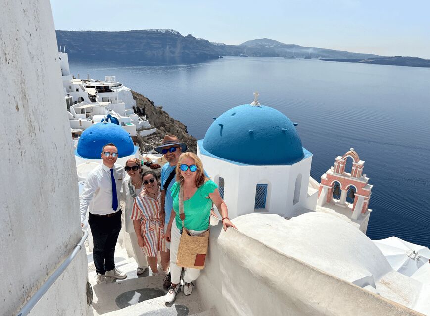 Small-Group Tour: Best of Santorini - Getting Oriented in Oia: Views First, Then Time to Shop and Stroll