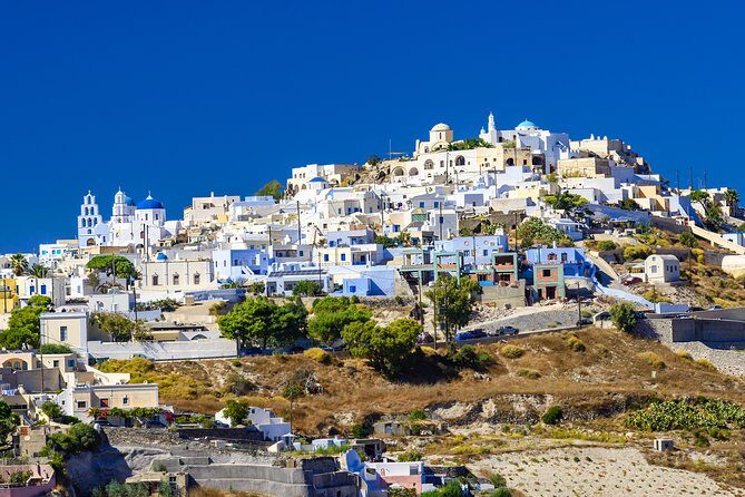 Sunset In Oia & Traditional Villages Bus Tour - Stop 4: Oia Village, 2.5 Hours, and the Sunset That Everyone Talks About