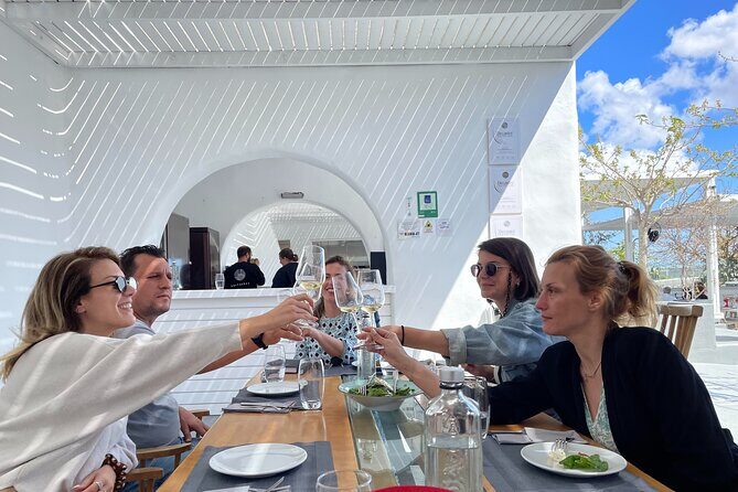 The Best of Santorini: 5-Hour Private Guided Tour of the Island - Key things to know before you book