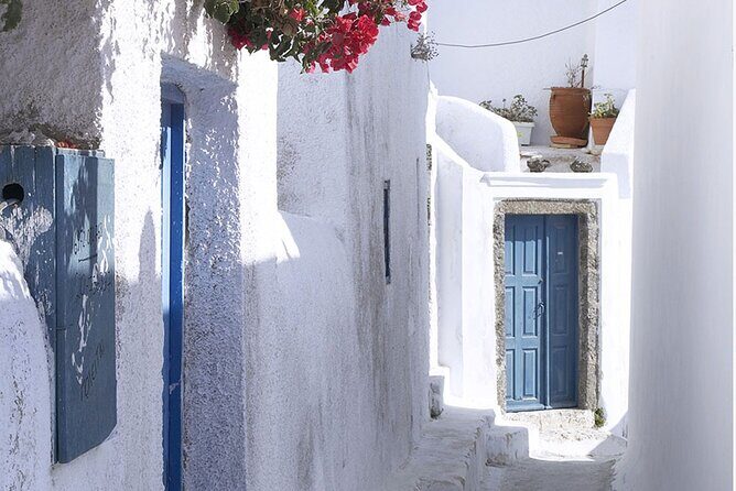 The Highlights of Santorini on a Mini Bus Daily Sunset Tour - Price and timeline: a 5-hour sunset tour that shifts by the calendar