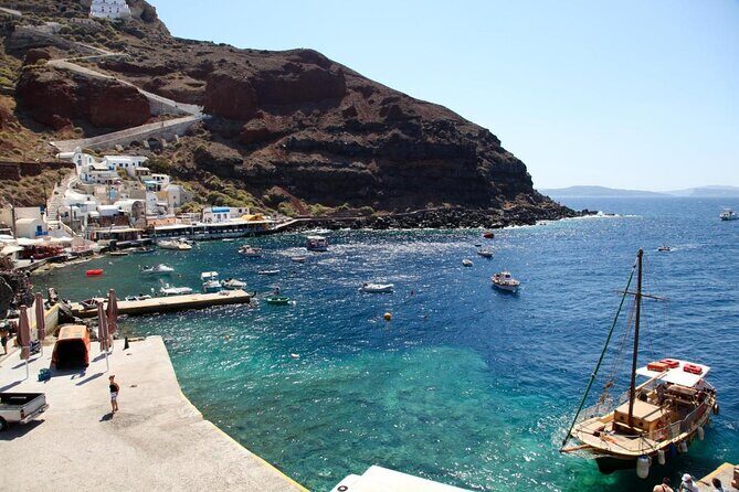 Top Spots Bus Tour in Santorini with Transportation - Key highlights you’ll care about