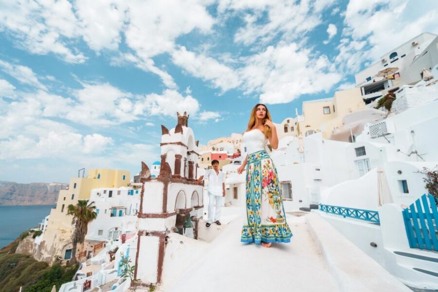 Tour Santorini with a Professional Photographer - Price and value: what you’re really paying for